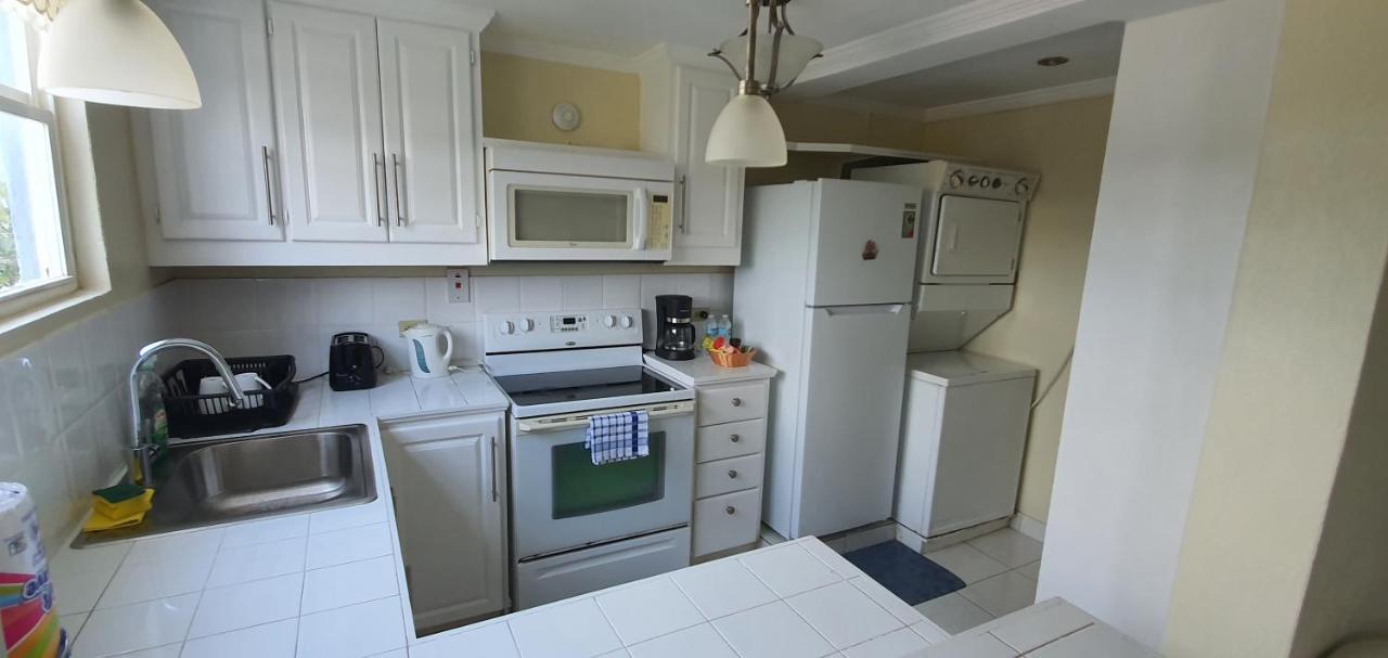 Hastings Towers 4D - Studio Apt Opp Beach Bridgetown Luaran gambar