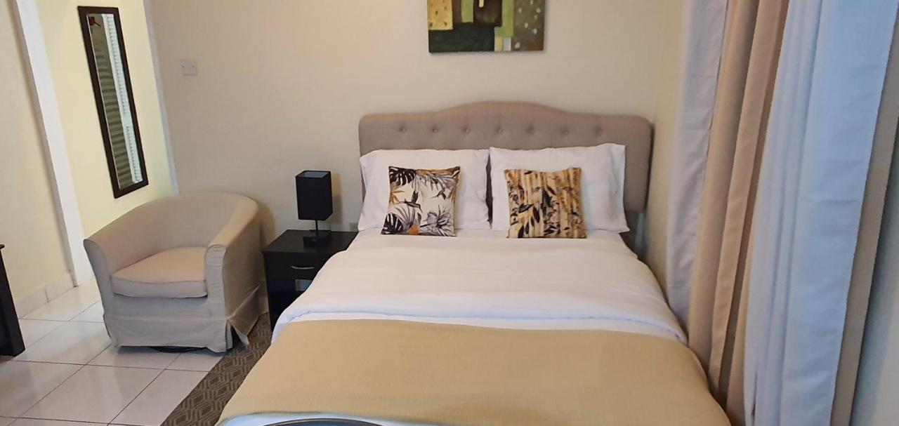 Hastings Towers 4D - Studio Apt Opp Beach Bridgetown Luaran gambar